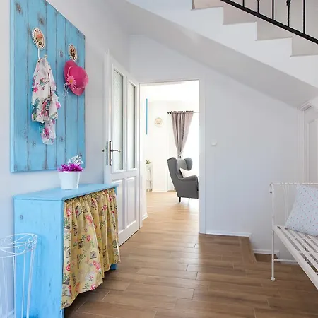 Poduniz Villa