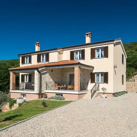 Villa Poduniz
